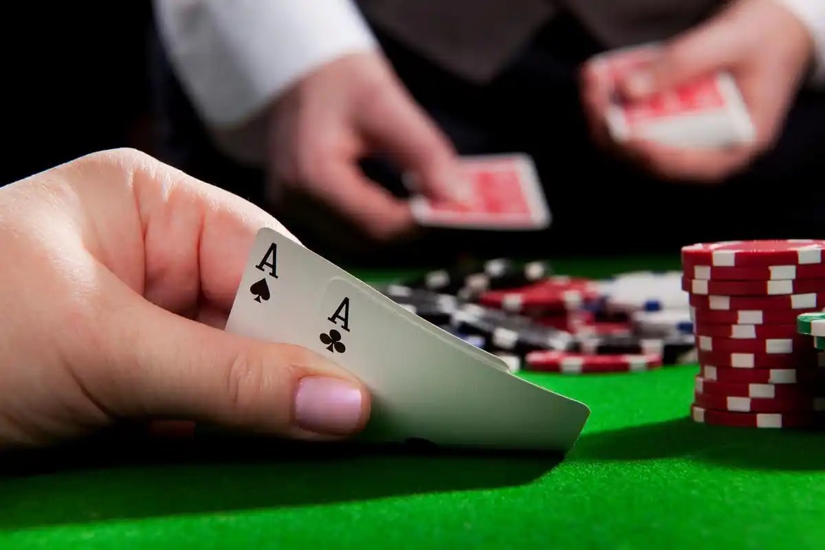 Live Baccarat ဂိမ်းခန်း — ကတ်ဂိမ်းကစားသမားများ